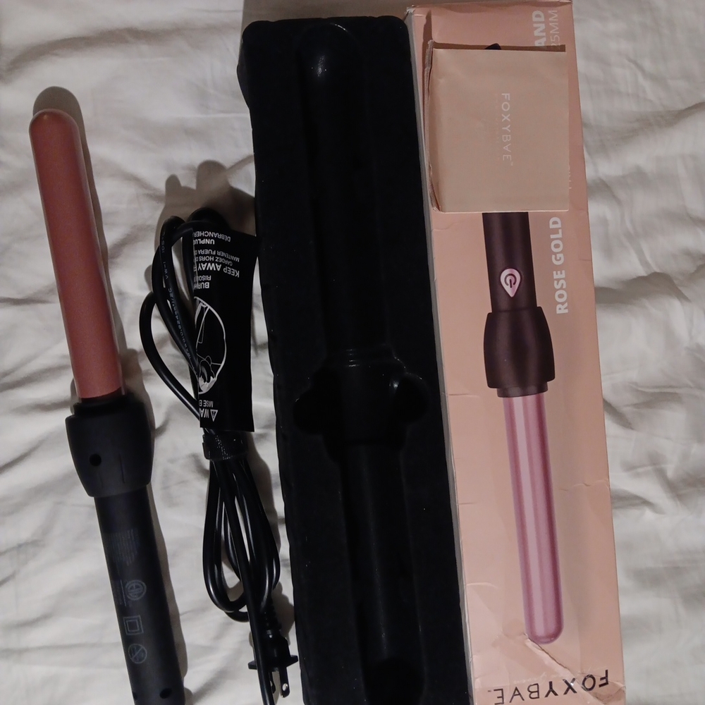FoxyBae Rose Gold Curling Wand